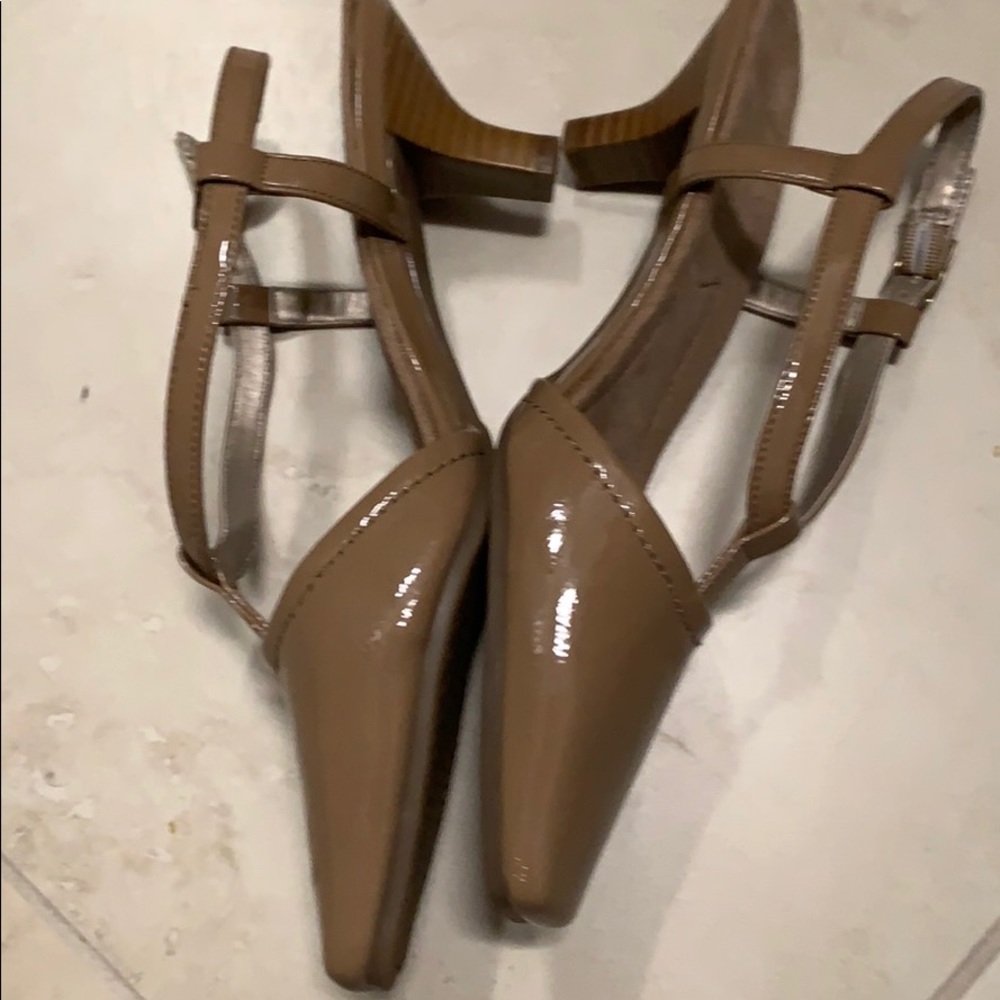 Heels - Picture 2 of 5